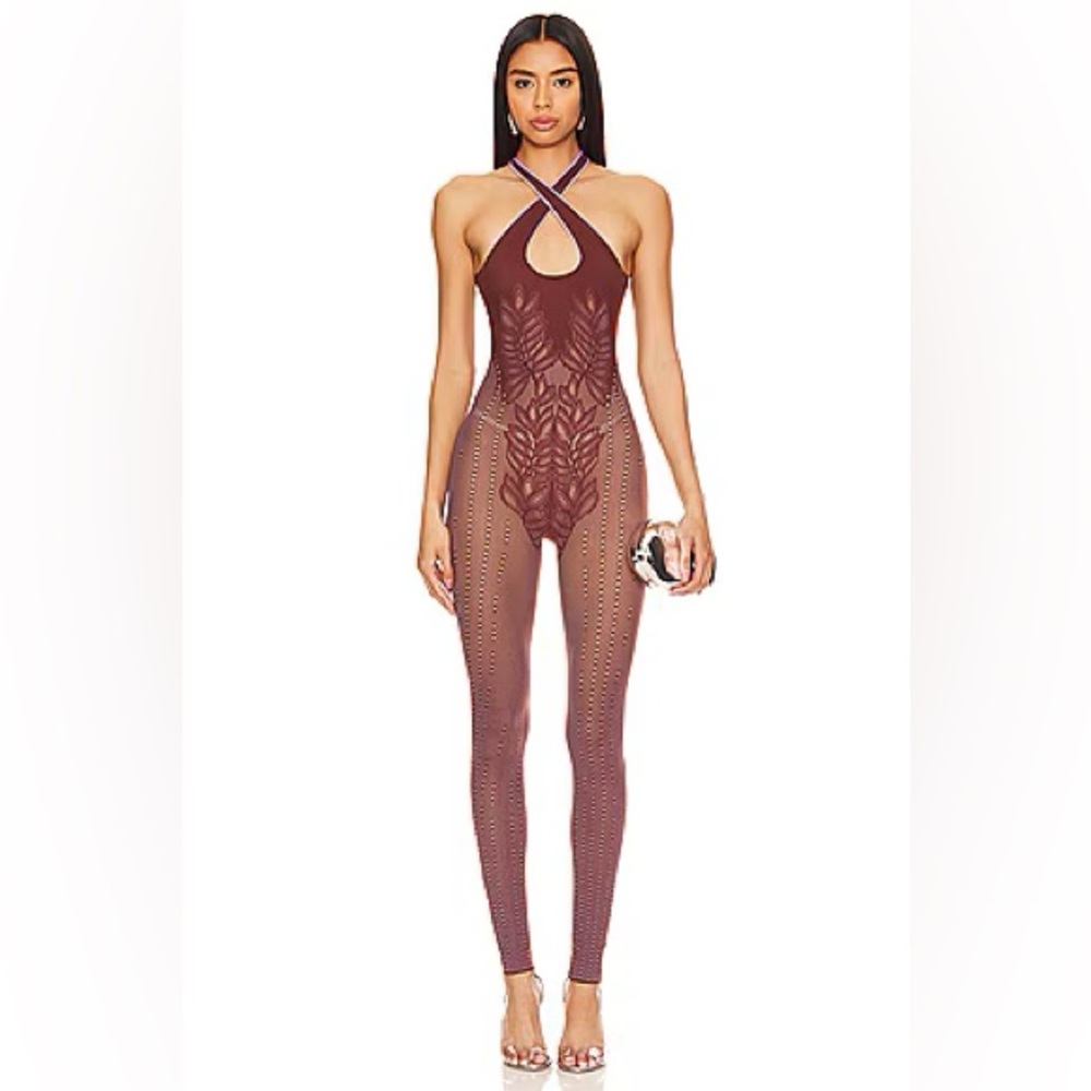 Poster girl- Daphne Jumpsuit in Old Money Brown